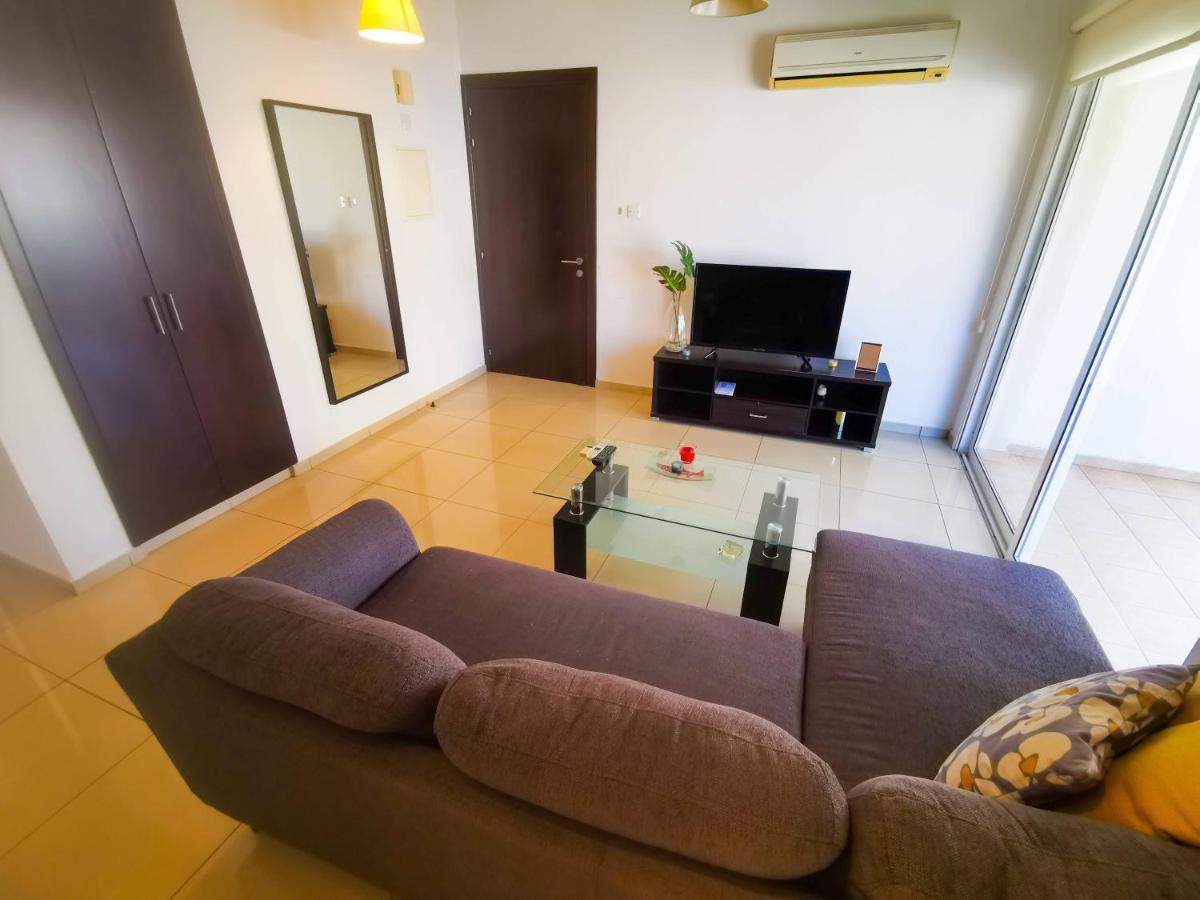 Promenade Breeze City Apartment Ларнака Екстер'єр фото